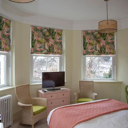 Carlton Court Bed & Breakfast Торки Екстериор снимка
